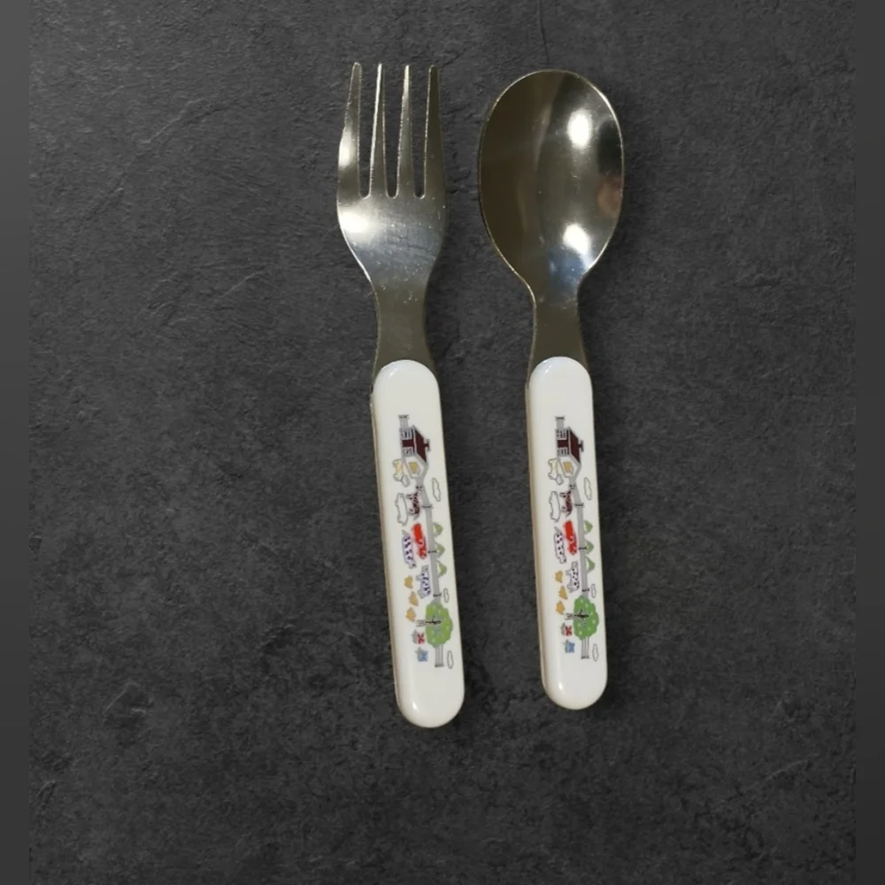 Farm Style Child's Dinnerware Set 4 Piece